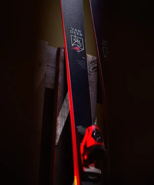 Юниорские для слалома Van Deer SL-JR PRO 8 Длина 132cm Радиус 8м + крепления SPX11 Сезон 24/25